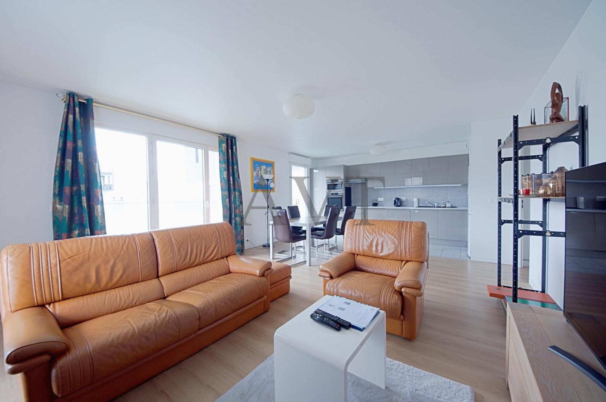 Appartement 87 M2 - 3 Chambres - 6 Personnes - Proche Paris - Parking Gratuit アニエール エクステリア 写真